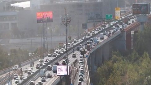 IZBEGAVAJTE OVE DELOVE PRESTONICE: Gužva na putevima od ranog jutra