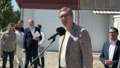 VUČIĆ NAJAVIO POVEĆANJE PENZIJA I PLATA: Mir i stabilnost su od ključnog značaja i vama hvala što ste to podržavali