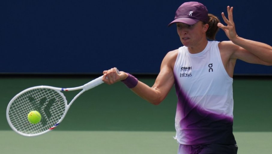 ŠVJONTEK GAZI NA US OPENU: Poljakinja ubedljivo do trećeg kola!