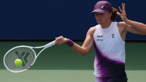 ŠVJONTEK GAZI NA US OPENU: Poljakinja ubedljivo do trećeg kola!