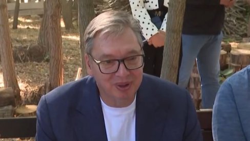 „BIRAJU NAŠU ZEMLJU JER ZNAJU DA IMA DOBRE PUTEVE” Vučić: Od juna do avgusta 26 miliona vozila je prošlo kroz Srbiju