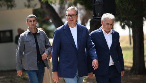 PREDSEDNIK SA NARODOM: Vučić obišao Severnobački okrug, najavio nove projekte i pomoć meštanima (VIDEO)