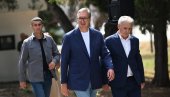 PREDSEDNIK SA NARODOM: Vučić obišao Severnobački okrug, najavio nove projekte i pomoć meštanima (VIDEO)