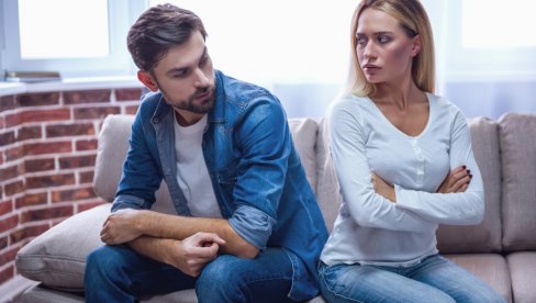 TERAPEUTI KAŽU DA JE OVO NAJZDRAVIJI NAČIN DA SE PREBOLI RASKID: Od čega treba da krenete?