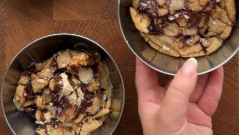 VRUĆI KEKS SA ČOKOLADOM POSLUŽEN PREKO SLADOLEDA OV VANILE JE NOVI VIRALNI RECEPT: Evo kako se pravi