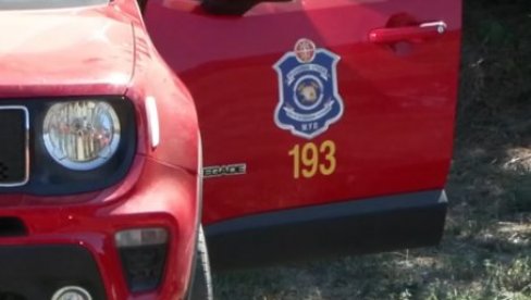 STRADALI SU NA LICU MESTA, TEŠKA TRAGEDIJA: Vatrena stihija progutala kuću u Surčinu, poginuli otac i sin
