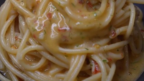 KAD FRIŽIDER ZJAPI PRAZAN, SICIIJANKE PRAVE OVU PASTU: 20 minuta do savršenog ručka (RECEPT)