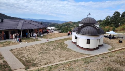 GORNJA BORINA, PODNO GUČEVA: Veliko osvećenje hrama Svetoga Ave Ćelijskog