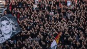 Haos pred derbi: Delije i grobari se gađali bakljama, evo kako je sve izgledalo! (VIDEO)