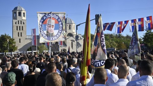 УДАРАЦ У ПЛЕКСУС ХРВАТИМА: Прво сахрана генерала Младића, а онда Вучић најављује балистичке ракете