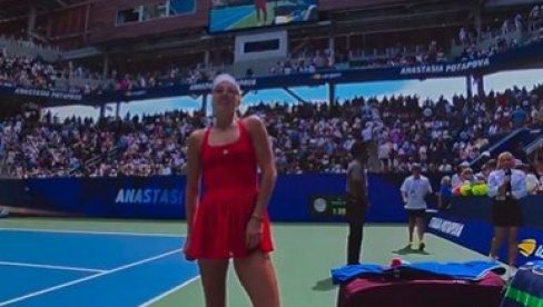 Svi bruje o potezu prelepe teniserke na US Openu: Ruskinja jednim gestom razbesnela Ameriku (VIDEO)