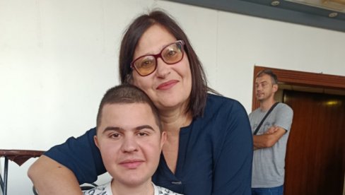 NIKAD NISAM MOGAO DA POTRČIM, ALI NE PREDAJEM SE: Potresna ispovest Vuka Đorđevića (24), obolelog od retke, progresivne bolesti - DMD