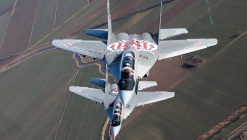 ПОЉСКА ПОДИГЛА АВИОНЕ: Издата и узбуна
