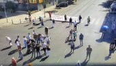 NARODNA POSLOVICA KAŽE “KO KRADE, TAJ I LAŽE”: Blokaderi studenti u Srbiji ukrali slogan Demokrata Alekse Bečića!