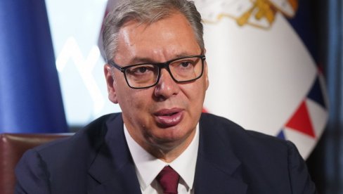 VUČIĆ U PARIZU: Učestvuje na Međunarodnom samitu o svemiru