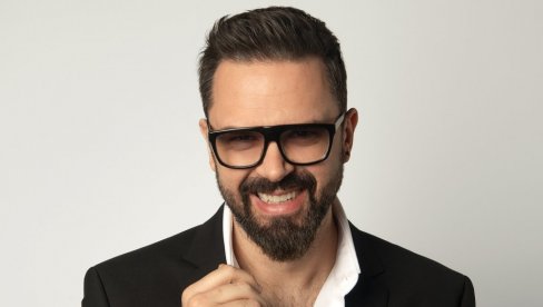 BEOGRAD MI JE UVEK BIO POSEBAN: Petar Grašo za Novosti o koncertu u Beogradu, muzici koja spaja generacije i životu van scene (FOTO)