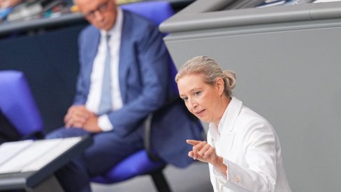 IZBACIĆU VAS NAPOLJE Vajdel i Merc prvi put licem u lice nakon izbora - AfD optužen da se zalaže za „etničko čišćenje“, obračun u Bundestagu