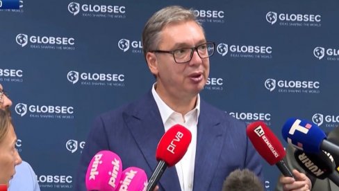 VUČIĆ NAJAVIO NOVO JAČANJE VOJSKE: Sa Francuzima razgovaramo o Rafalima i H-125