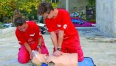 VEŽBE EVAKUACIJE U ŠKOLAMA: Crveni krst obeležava međunarodni dan