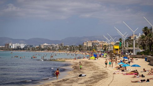 ŠPANSKO OSTRVO VIŠE NE ŽELI ISTE TURISTE: Posle godina gužvi pokušavaju potpuno da promene pravila igre