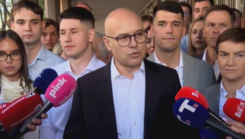 NA ČELU VLADE SRBIJE MORA BITI ČOVEK KOJI ODGOVARA SVIM GRAĐANIMA Vučević:  Zbog toga smo kandidovali Aleksandra Vučića