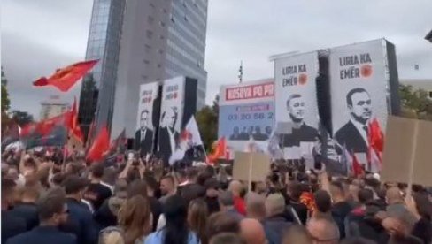 ŠIPTARSKO LUDILO U PRIŠTINI: 150.000 ljudi veličalo i klicalo teroristima UČK! Šta će sad Evropa reći?! (VIDEO)