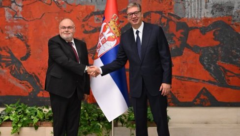 VUČIĆ PRIMIO AKREDITIVNA PISMA AMBASADORA AZERBEJDŽANA: Poželeo sam mu srdačnu dobrodošlicu