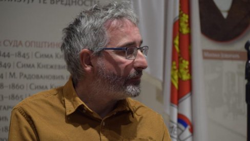 „IZNAD POJASA“ PRED PUBLIKOM: Predstavljanje zbirke kraljevačkog pesnika Aleksandra Marića