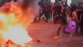 SIRIJA NA NOGAMA, GORI NA SVE STRANE: Masovni protesti, ovako nije bilo od svrgavanja Bašara al-Asada sa vlasti (VIDEO)