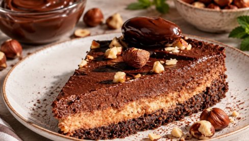 TORTA OD LEŠNIKA: Nežna, osvežavajuća i bez glutena