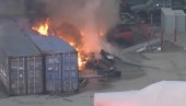 HELIKOPTER SE SRUŠIO, PA ZAPALIO: Letelica upala između zgrada, poginule 3 osobe (FOTO/VIDEO)