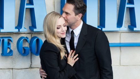 MISLILI SU DA ĆE ZAUVEK OSTATI ZAJEDNO, A SADA SE RAZVODE: Čuvena glumica i muž posle 9 godina stavili tačku (FOTO)