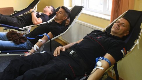 VATROGASCI DALI KRV: Humana akcija pripadnika Odeljenja za vanredne situacije u Kraljevu