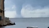 NESVAKIDAŠNJI PRIZOR NA MORU: LJudi u neverici posmatrali šta se dešava (VIDEO)