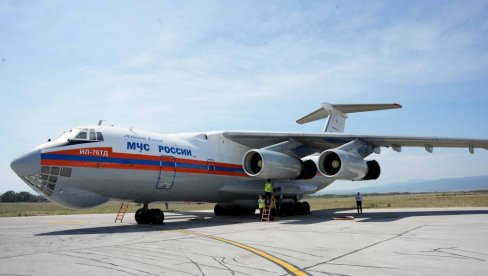 RUSKI ILJUŠIN ZAVRŠIO SVOJU MISIJU U SRBIJI: Za mesec dana 65 naleta sa 2.730 tona vode