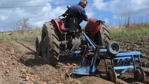 DOMAĆINIMA 9,5 MILIONA DINARA: Značajna podrška vrnjačke opštine razvoju lokalnog agrara