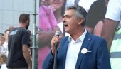 JEDINO ŠTO SRDANOVIĆ NUDI SU UVREDE: Dok narod radi, on jedino što ume je ovo (VIDEO)
