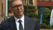 ŠTA JE VUČIĆ ZAPISAO TOKOM GOVORA TUSKA? Da sam hteo javno da otkrijem...