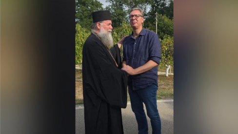 MANASTIR PINOSAVA JE VELIKO I VAŽNO MESTO OKUPLJANJA NARODA Vučić: Posebno sam srećan što sve veći broj mladih ljudi ide na liturgije (VIDEO)