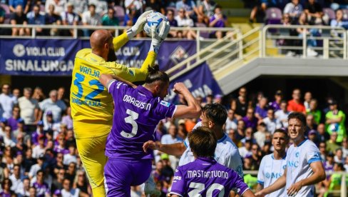Vanja sve skidao, pa primio nesrećan gol: Napoli zaustavljen u Firenci (VIDEO)