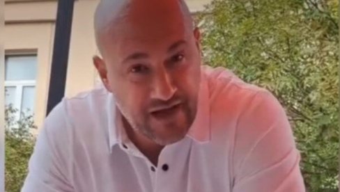 NE ZNAJU NI KO JE NOSILAC LISTE NI ŠTA IM JE PROGRAM: Čovek prišao blokaderskom štandu, usledio zanimljiv razgovor