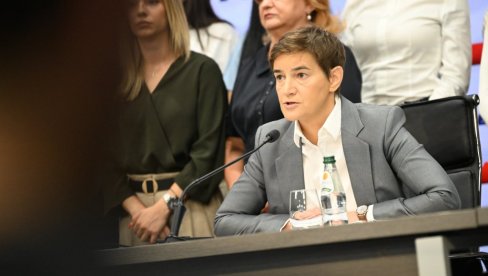 DO DANAS PRIČALI DA NEĆE PODNETI OSTAVKU, OD VEČERAS DA JE BIO PRIMORAN: Brnabić pokopala licemerje iz Đilasove stranke