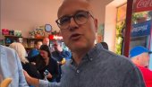 SAMO ZDRAVO! NEMA BUREKA, PRELAZIMO NA BANANE Vučević ne zna šta ga je snašlo: Nameračio se na čvarke, al naleteo na njega (VIDEO)