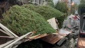 NEKOLIKO OSOBA POGINULO, IMA I NESTALIH: Tajfun doneo rekordne padavine, aktivirana klizišta, a ulice postale reke (VIDEO)