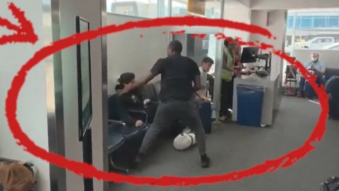 Tuča na aerodromu: Jedna uvreda bila je okidač – svađa je začas prerasla u fizički obračun (video)