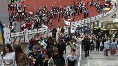 SMOTRA MLADOSTI I SPORTA: Održan deveti „Sajam sporta“ na Atletskom stadionu u Kraljevu