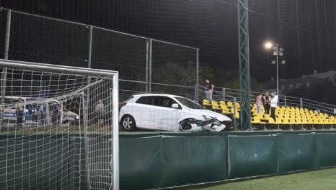 NESVAKIDAŠNJA NESREĆA U ZAGREBU: Pijani vozač automobilom probio ogradu terena u toku dečje utakmice (VIDEO)