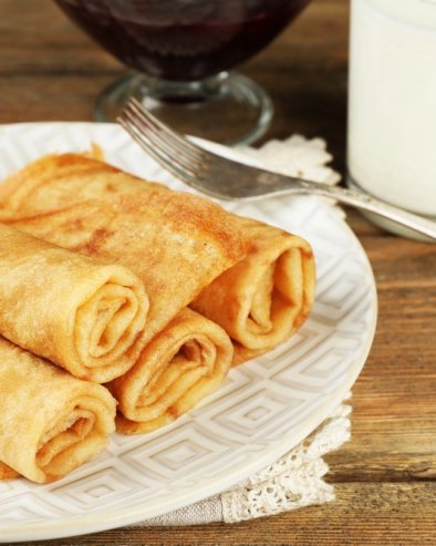 RECEPT ZA RUSKE PALAČINKE: Pripremaju ih za doručak ili užinu, a za to koriste trik sa čašom