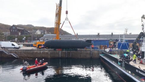 PODVODNI ROBOTI KREĆU U RAT! Vašington i London trljaju ruke: Britanski dron ispalio torpedo, svet u šoku zbog ovog snimka! (VIDEO)