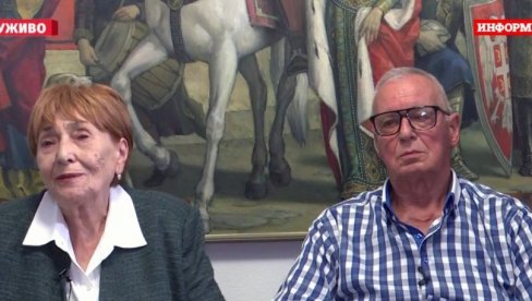 NISMO ZNALI DA LI JE ŽIV Roditelji Aleksandra Vučića otkrili najteži trenutak - Govorili o Srebrenici i jezivim pretnjama